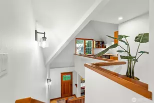 10173 NE Garibaldi Loop, Bainbridge Island, WA 98110 - Photo 20