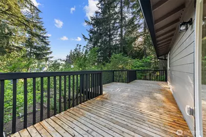 136 Rainier Acres Road SE, Rainier, WA 98576 - Photo 32
