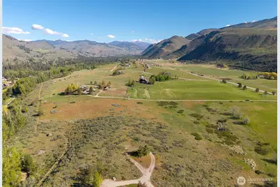 265 East Chewuch Road, Winthrop, WA 98862 - Photo 20