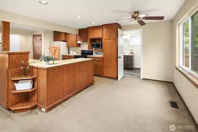570 SE Andrews Street, Issaquah, WA 98027 - Photo 10