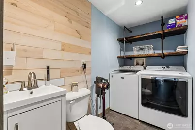 10402 Douglas Drive SW, Lakewood, WA 98499 - Photo 10