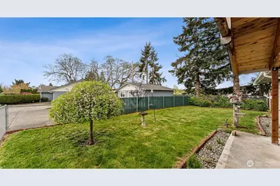 10402 Douglas Drive SW, Lakewood, WA 98499 - Photo 24