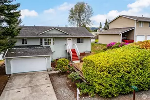 660 Cranberry Dr, Oak Harbor, WA 98277 - Photo 2