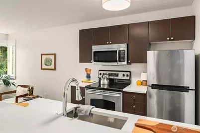 120 NW 39th Street #304, Seattle, WA 98107 - Photo 6