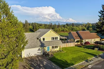 12023 225th Avenue Ct E, Bonney Lake, WA 98391 - Photo 2