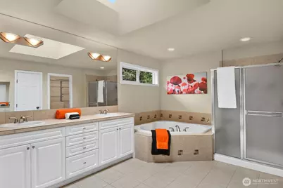323 239th Ct SE, Sammamish, WA 98074 - Photo 28