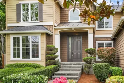323 239th Ct SE, Sammamish, WA 98074 - Photo 4