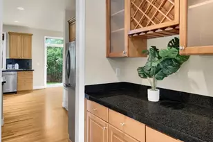323 239th Ct SE, Sammamish, WA 98074 - Photo 18