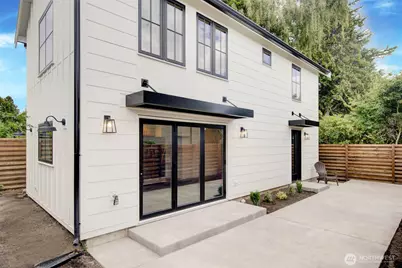 4608 NE 47th Street, Seattle, WA 98105 - Photo 1