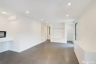 4608 NE 47th St, Seattle, WA 98105 - Photo 8