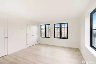 4608 NE 47th St, Seattle, WA 98105 - Photo 12
