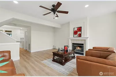 23300 SE Black Nugget Road #M1, Issaquah, WA 98029 - Photo 10