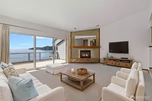 2411 Skyline Way, Anacortes, WA 98221 - Photo 20