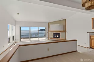2411 Skyline Way, Anacortes, WA 98221 - Photo 18