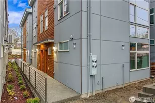 716 Martin Luther King Jr Way, Seattle, WA 98122 - Photo 2