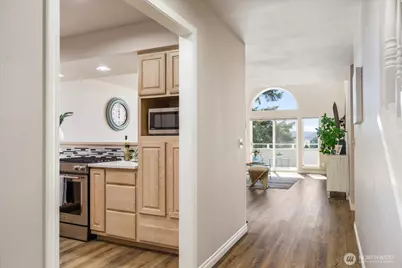 5653 Useless Bay Avenue #603, Langley, WA 98260 - Photo 6