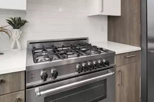 1935B 7th Ave W, Seattle, WA 98119 - Photo 18