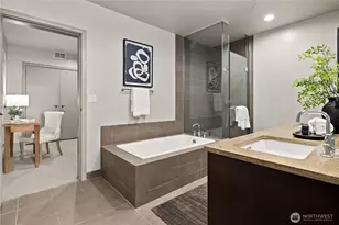 10650 NE 9th Pl, Bellevue, WA 98004 - Photo 22