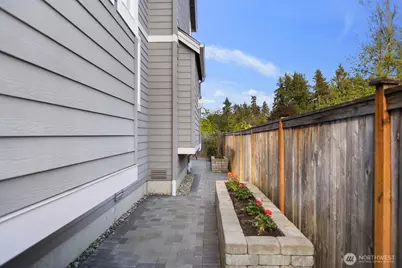 11500 174th Avenue NE, Redmond, WA 98052 - Photo 36