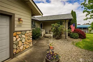 10001 Beth Ct SE, Yelm, WA 98597 - Photo 2