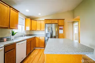 10001 Beth Ct SE, Yelm, WA 98597 - Photo 20