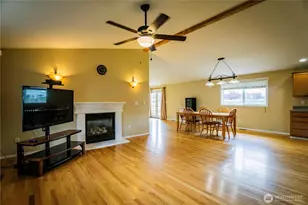 10001 Beth Ct SE, Yelm, WA 98597 - Photo 12