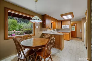 12915 412 St E, Eatonville, WA 98328 - Photo 4