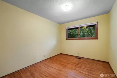 12915 412th St E, Eatonville, WA 98328 - Photo 14