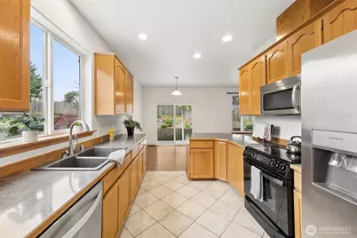 17103 112th Street Ct E, Bonney Lake, WA 98391 - Photo 8