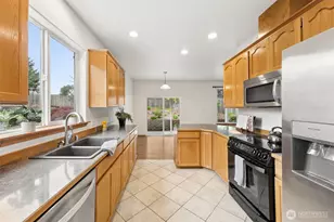 17103 112th St Ct E, Bonney Lake, WA 98391 - Photo 8