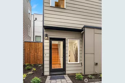 1457 22nd Avenue #A, Seattle, WA 98122 - Photo 2