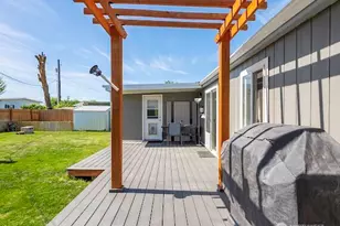 10369 Northern Ave NE, Coulee City, WA 99115 - Photo 20