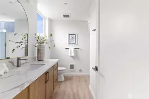 8863 Midvale Ave N, Seattle, WA 98103 - Photo 20