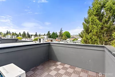 8863 Midvale Avenue N #F, Seattle, WA 98103 - Photo 32