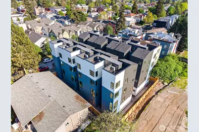 8863 Midvale Avenue N #F, Seattle, WA 98103 - Photo 36