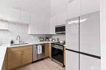 8863 Midvale Avenue N #F, Seattle, WA 98103 - Photo 10