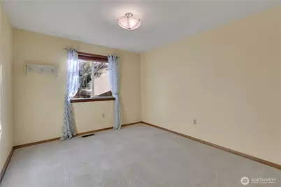 9216 78th Street SW, Tacoma, WA 98498 - Photo 18