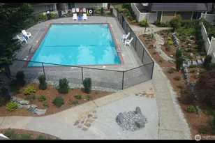9900 NE 124th St, Kirkland, WA 98034 - Photo 30