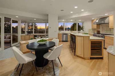 7 10th Avenue, Kirkland, WA 98033 - Photo 18