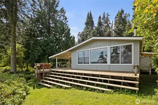 2659 S East Camano Dr, Camano Island, WA 98282 - Photo 2