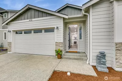 6132 47th Place NE, Marysville, WA 98270 - Photo 2