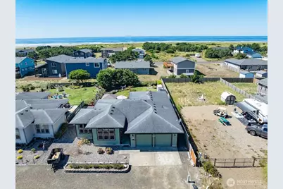 33007 G Place, Ocean Park, WA 98640 - Photo 2