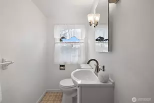 14745 Dunbar Ln, Mount Vernon, WA 98273 - Photo 24