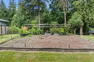 19545 Park Blvd NE, Suquamish, WA 98392 - Photo 36