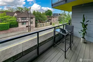 121 12th Ave E, Seattle, WA 98102 - Photo 16