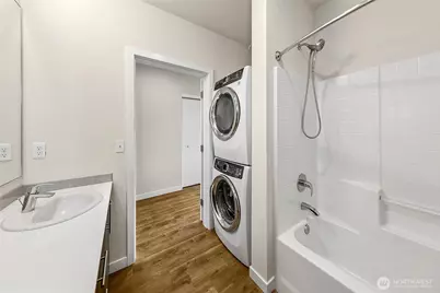 121 12th Avenue E #409, Seattle, WA 98102 - Photo 12