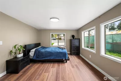 15401 2nd Avenue NE, Shoreline, WA 98155 - Photo 12