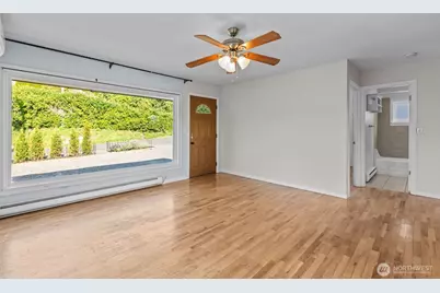 264 Taylor Ave NW, Renton, WA 98057 - Photo 6