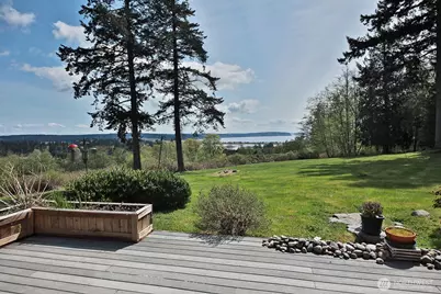 1864 Scenic Avenue, Freeland, WA 98249 - Photo 12