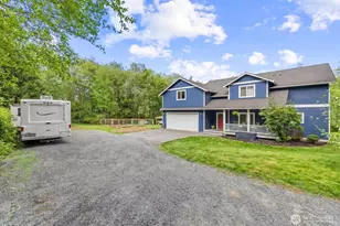434 Islandcrest Dr, Camano Island, WA 98282 - Photo 2
